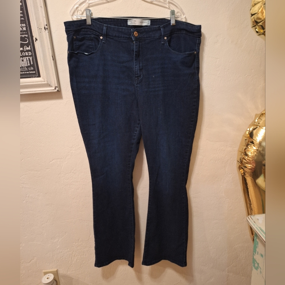 Levi Strauss Women's Dark Blue Bootcut Jeans Size 20